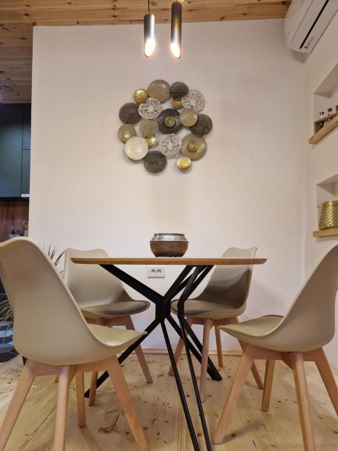 Olea Cottage Улцинь Екстер'єр фото